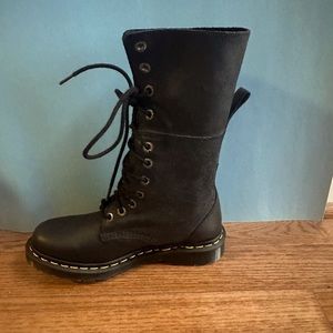 Dr. Martens Hazil Black Virginia Darken Suede US Womens Size 9 With Box